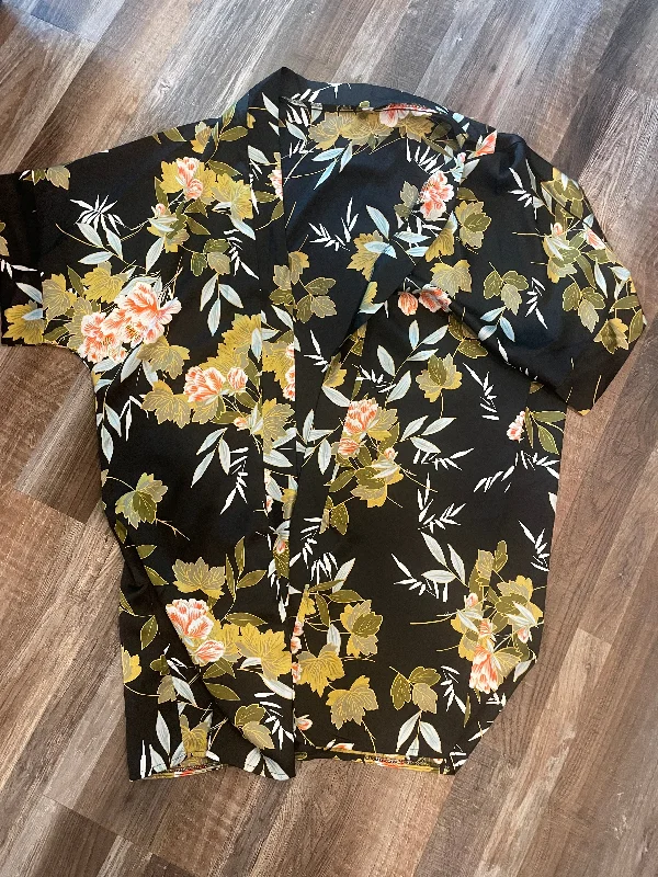 Price Cut urban sports sweatshirtWomens Black Floral Robe size medium/large- no tie