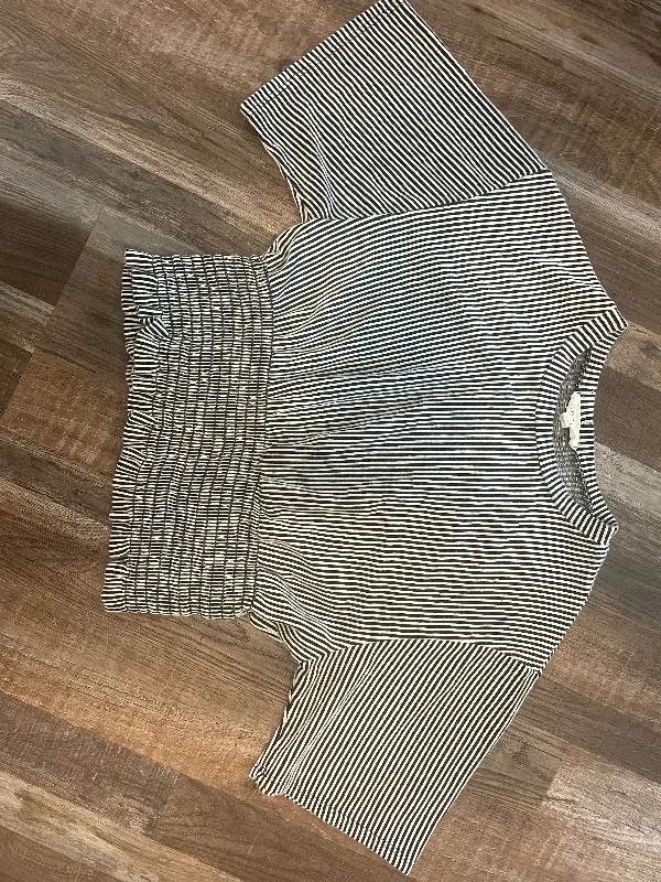 Can't Be Beat cool workout sweatshirtPie in the Sky Short Sleeve Striped Shirt crop top Womens size XLarge Can't Be Beat cool workout sweatshirtPie in the Sky Short Sleeve Striped Shirt crop top Womens size XLarge